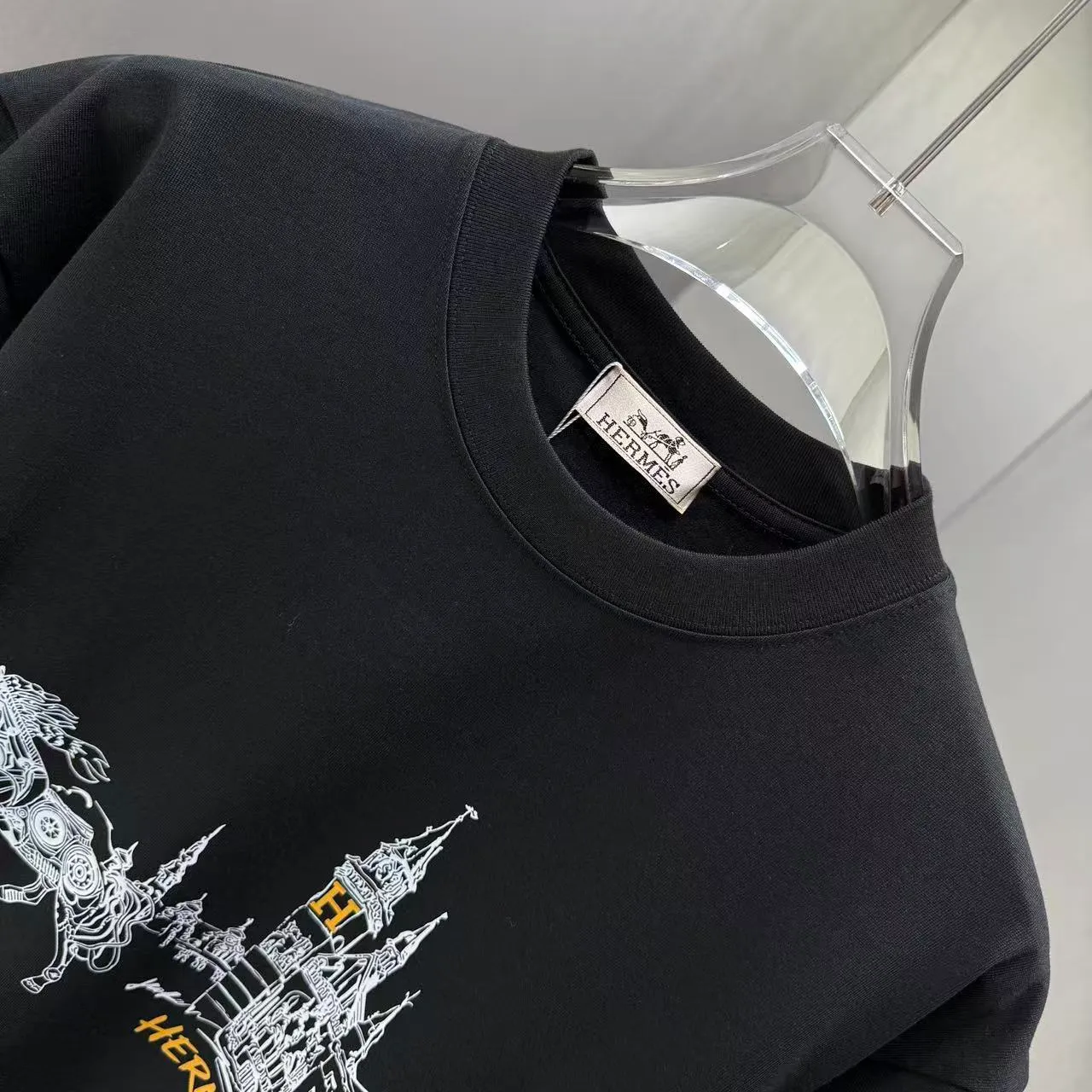 HERM* * 2026 New Arrival T logo ：Black White Yellow Bright Red Sizes：S M L XL XXL